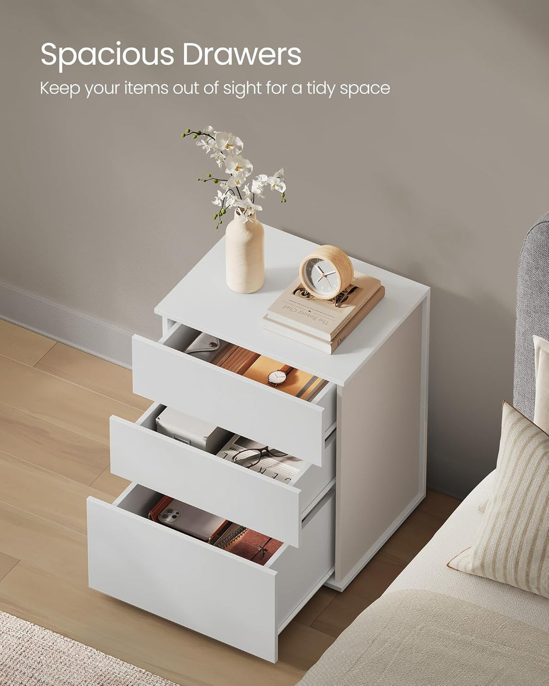 Nočna omarica s 3 predali – 35 x 45 x 58,7 cm, bež in bela | VASAGLE-Vasdom.si